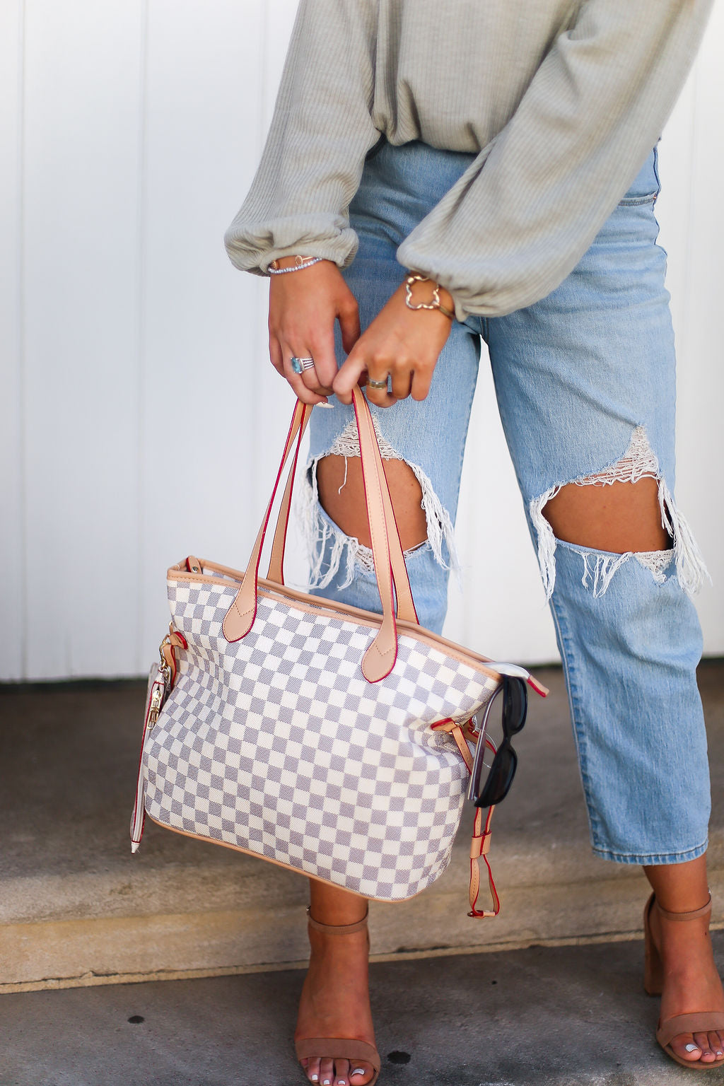 White checkered tote discount bag